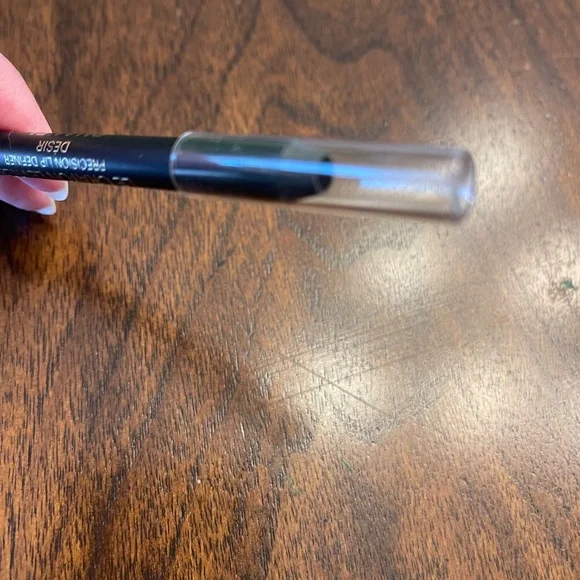 CHANEL Le Crayon Lèvres Longwear Lip Pencil – Shade 97 Désir – New - Picture 6 of 9